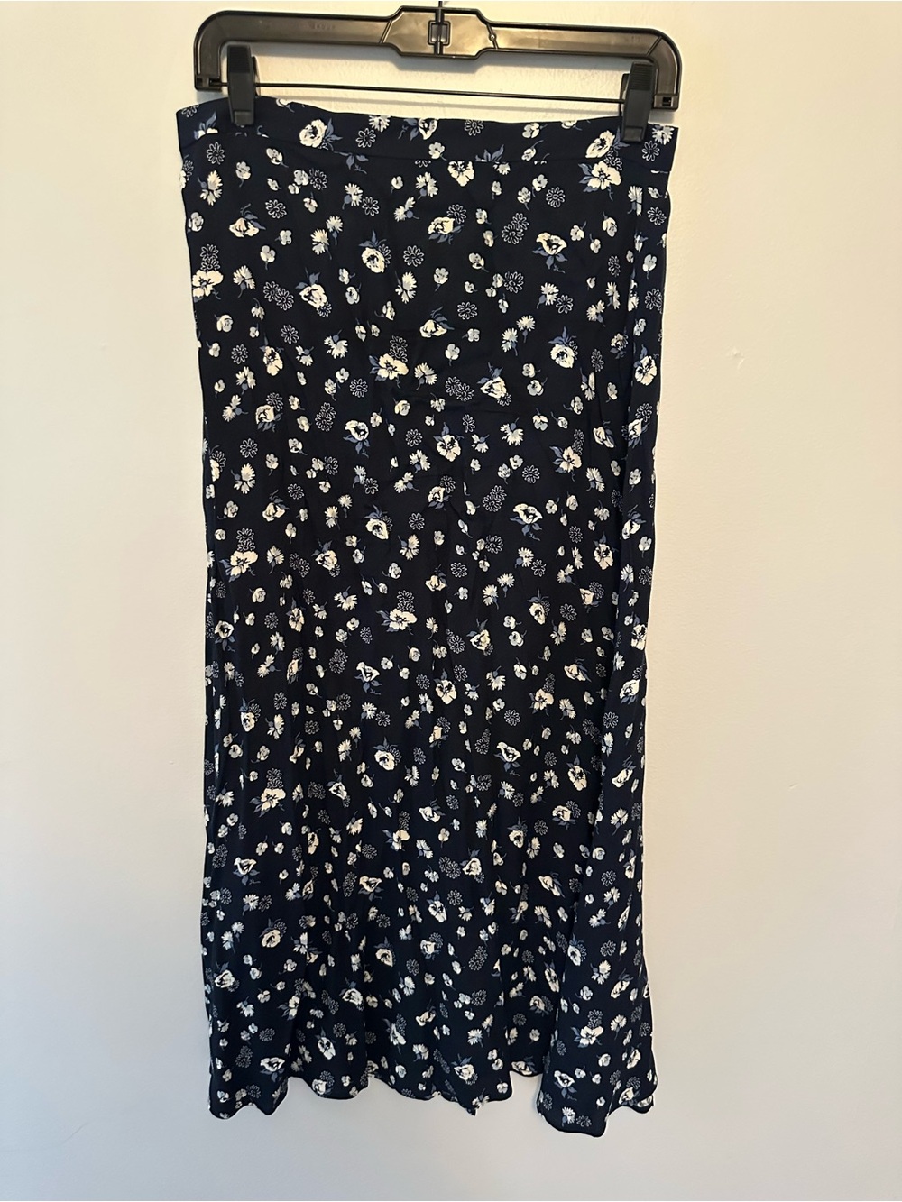 Reformation Navy Blue Floral Viscose Midi Skirt Size 8 High Waist